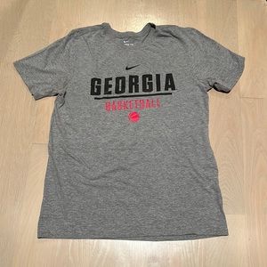 Nike Men’s University of Georgia Basketball Grey Tshirt size Medium